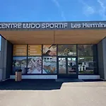 Bellevue Sur Les Hauteurs De Super-besse Lägenhet *