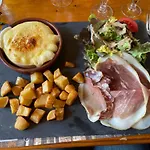 Daire Bellevue Sur Les Hauteurs De Super-besse