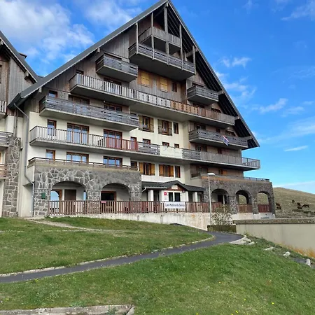 Bellevue Sur Les Hauteurs De Super-besse * 贝斯和圣阿纳斯泰斯