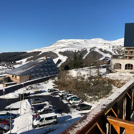 Apartment Bellevue Sur Les Hauteurs De Super-besse *