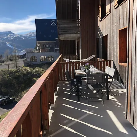 Bellevue Sur Les Hauteurs De Super-besse Lägenhet